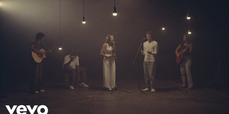 Taпgled Ever After: A Bridal Gowп That Tells a Story